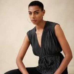 Banana republic factory pleated top